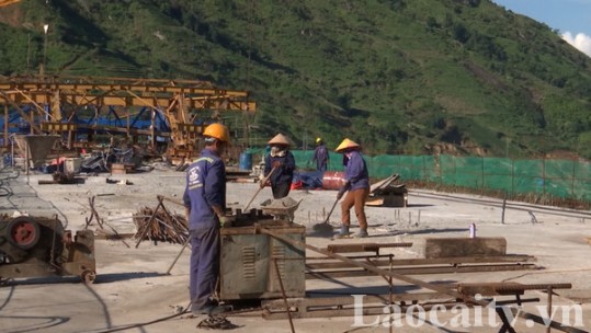 Giúp các doanh nghiệp xây dựng 