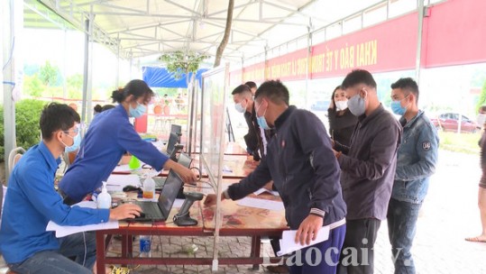 Thắt chặt quản lý người về từ vùng dịch