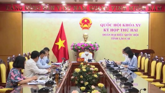 Đoàn Đại biểu Quốc hội tỉnh Lào Cai thảo luận tại tổ