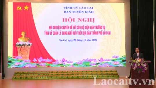 Nói chuyện chuyên đề với độ ngũ cán bộ thuộc diện Ban Thường vụ Tỉnh ủy quản lý