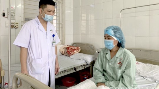 Trung tâm Ung bướu và Y học hạt nhân Lào Cai phẫu thuật thành công ca u não