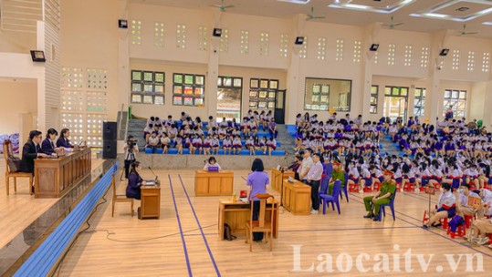 Phiên tòa giả định tuyên truyền phổ biến pháp luật phòng chống ma túy học đường