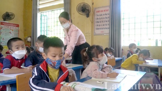 Bảo Yên cho học sinh đi học trở lại