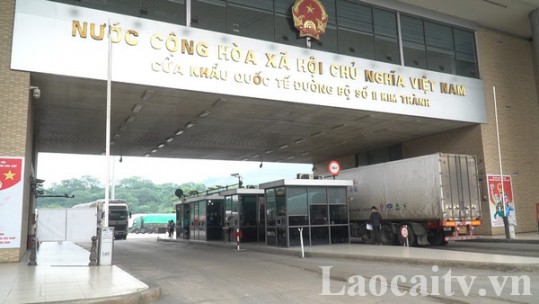 Trên 54.000 tấn chuối được xuất qua Cửa khẩu Quốc tế đường bộ số II Kim Thành