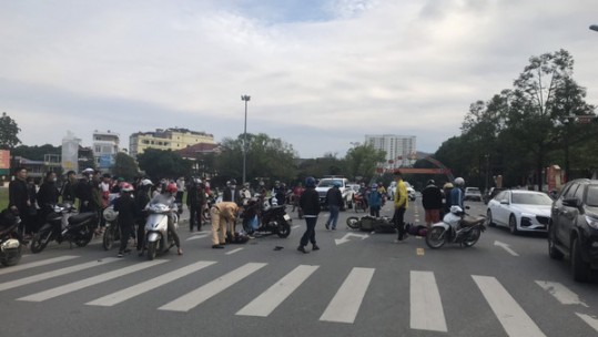 Tai nạn giao thông trên đường Hoàng Liên khiến 2 người bị thương