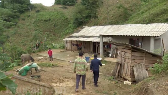 Điểm sáng trong hỗ trợ Nhân dân xóa nhà tạm, dột nát