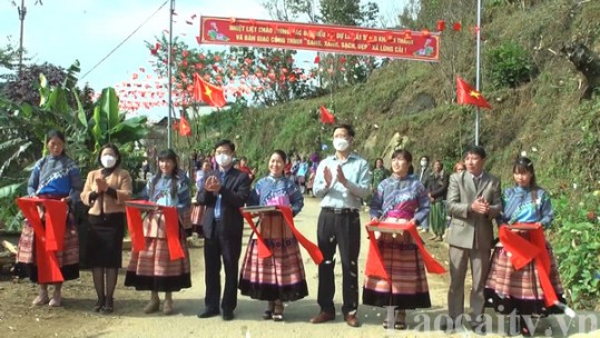 Bắc Hà khánh thành công trình sáng, xanh, sạch, đẹp tại xã Lùng Cải