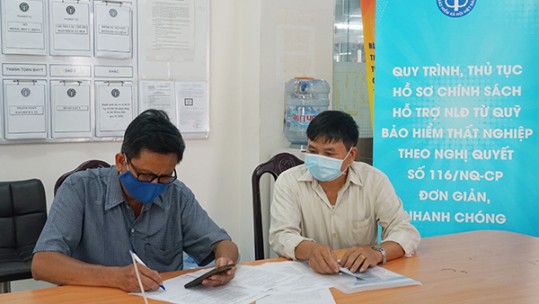 Người lao động cần lưu ý về hạn nhận hồ sơ hỗ trợ từ Quỹ bảo hiểm thất nghiệp