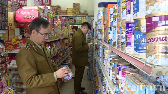 Lào Cai mở đợt cao điểm chống buôn lậu, gian lận thương mại, hàng giả dịp Tết