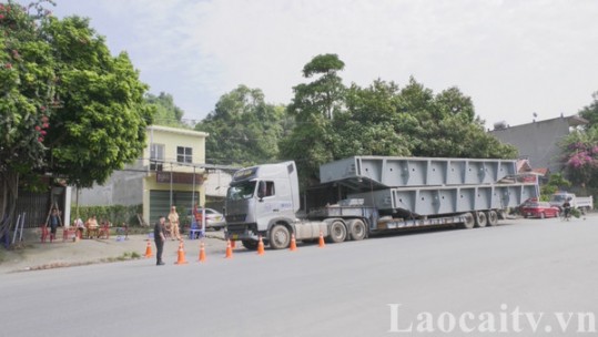 Tăng cường kiểm soát xe quá tải dịp cuối năm