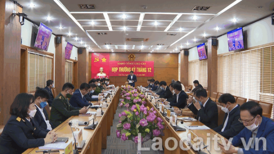 UBND tỉnh họp thường kỳ tháng 12: Tiếp tục thực hiện tốt công tác phòng, chống dịch Covid-19 để đảm bảo các mục tiêu phát triển