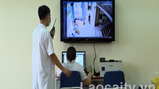 Nâng cao công tác điều trị cho bệnh nhân F0 tại Bệnh viện Dã chiến
