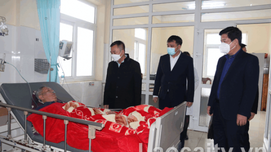 Bệnh viện Đại học Y Hà Nội khảo sát kết nối khám chữa bệnh từ xa tại Bệnh viện Đa khoa thị xã Sa Pa
