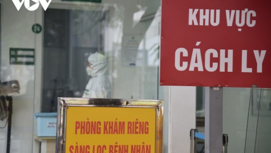 F0 chưa có chiều hướng giảm, nhiều địa phương triển khai tiêm mũi 3 vaccine Covid-19
