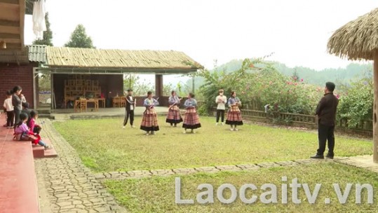 Những người lan tỏa văn hóa dân tộc Mông trong cộng đồng