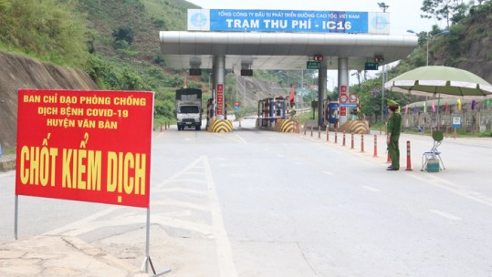 Dừng hoạt động của tất cả các Chốt kiểm soát y tế liên ngành vào địa bàn tỉnh Lào Cai từ 12h00’ ngày 06/01/2022
