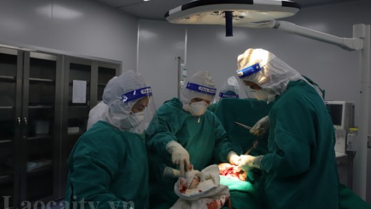Phòng mổ áp lực âm đầu tiên của tỉnh Lào Cai đã đi vào hoạt động 