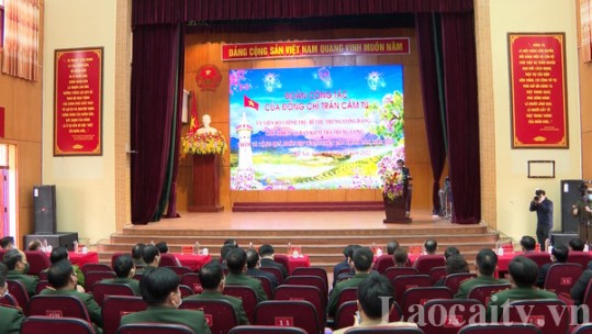 Đồng chí Trần Cẩm Tú thăm, chúc tết tại Lào Cai