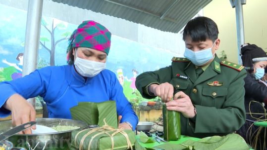 Xuân biên phòng ấm lòng dân bản