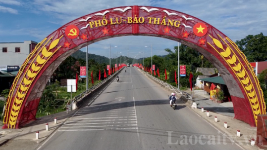 Nhịp sống đô thị ở Phố Lu