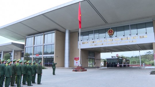Lễ chào cờ đầu tiên năm mới Nhâm Dần tại Cửa khẩu Kim Thành