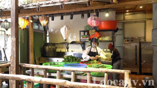 Những người làm dịch vụ ngày tết