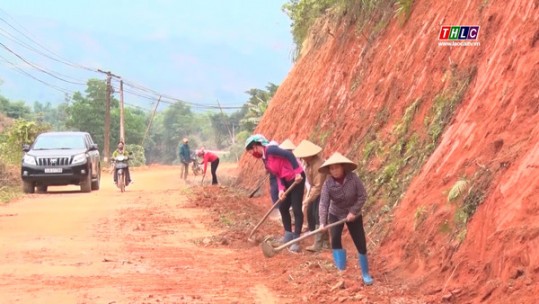 Bảo Thắng huy động sức dân trong làm đường giao thông nông thôn