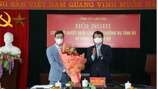 Trao quyết định điều động, bổ nhiệm Tổng Biên tập Báo Lào Cai