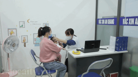 Tiêm chủng cho trẻ em: Đừng gián đoạn vì dịch Covid-19