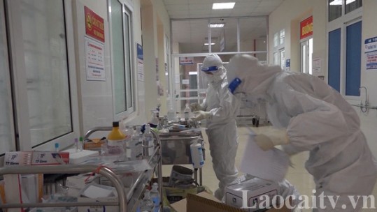 Ngày 15/3, Lào Cai ghi nhận 4.238 trường hợp mắc Covid-19, 1 trường hợp tử vong