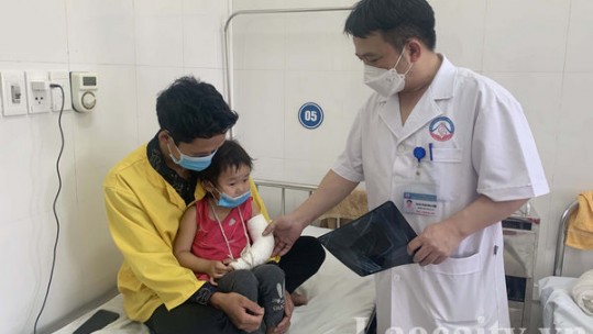 Nhiều trẻ nhập viện do tai nạn thương tích