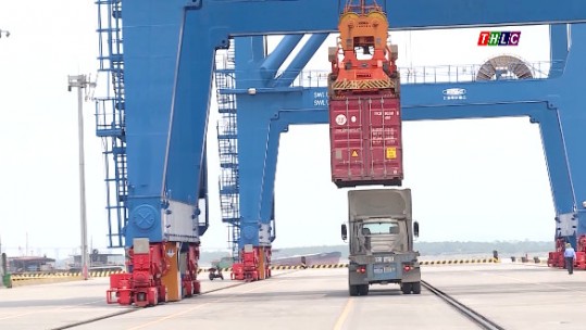 Doanh nghiệp xuất khẩu khó đặt container đóng hàng
