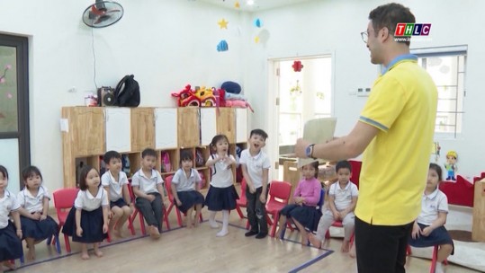Lào Cai: Tăng cường dạy và học ngoại ngữ trong trường học