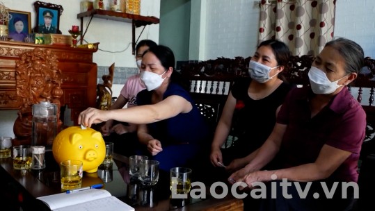 Cách phụ nữ giúp nhau thoát nghèo