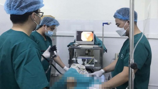 Lần đầu triển khai nội soi đường tiêu hoá dưới cho trẻ