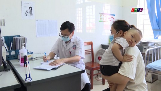Phòng bệnh giao mùa cho trẻ