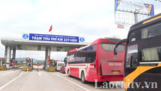 Các tuyến điểm ra vào Lào Cai ngày đầu nghỉ lễ cơ bản không ùn tắc
