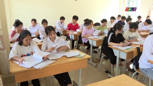Xung quanh việc dạy học Lịch sử trong trường phổ thông