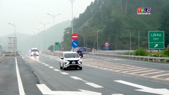 Hơn 17.000 phương tiện lưu thông qua nút giao Phố Lu sau 1 tuần đi vào hoạt động