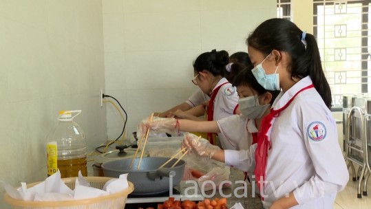 Giáo dục kỹ năng sống qua các hoạt động đội