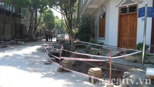 Mất an toàn giao thông tại các tuyến đường đang sửa chữa