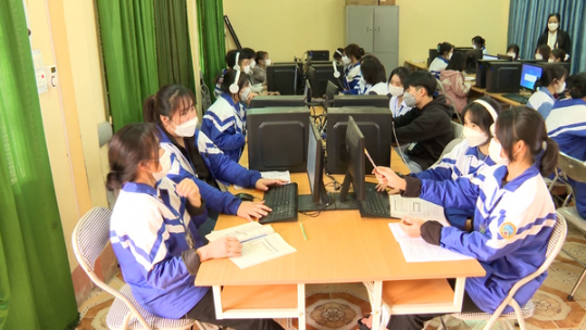 Học sinh cuối cấp tăng tốc ôn thi tốt nghiệp