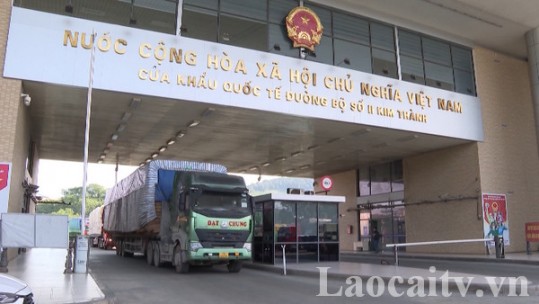 Kim ngạch xuất nhập khẩu 5 tháng đầu năm giảm mạnh