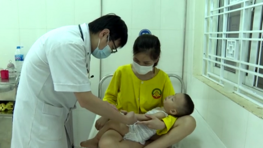 Đề phòng nguy cơ bệnh tay chân miệng