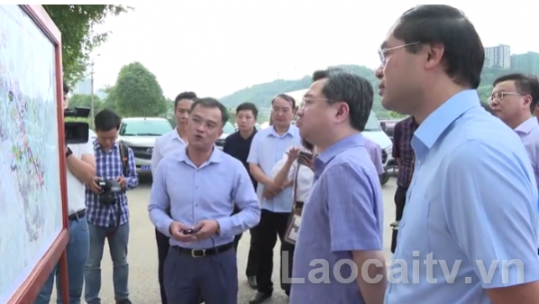 Bộ trưởng Bộ Xây dựng khảo sát tại tỉnh Lào Cai