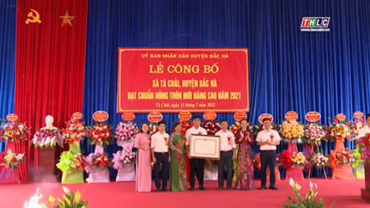 Tà Chải đón bằng công nhận xã nông thôn mới nâng cao