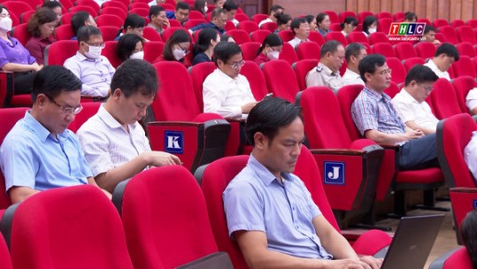 Khẩn trương triển khai các nghị quyết của trung ương