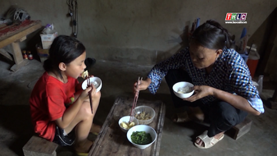 Gian nan xóm chạy thận mùa bão giá