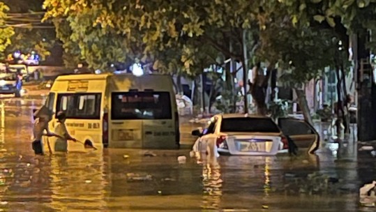 Mưa lớn đêm 4/8 gây nhiều thiệt hại ở Lào Cai