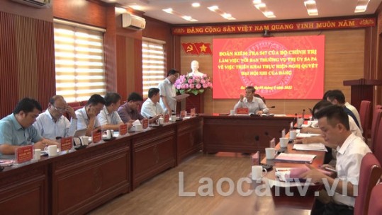 Đoàn kiểm tra 547 làm việc với Ban Thường vụ Thị ủy Sa Pa